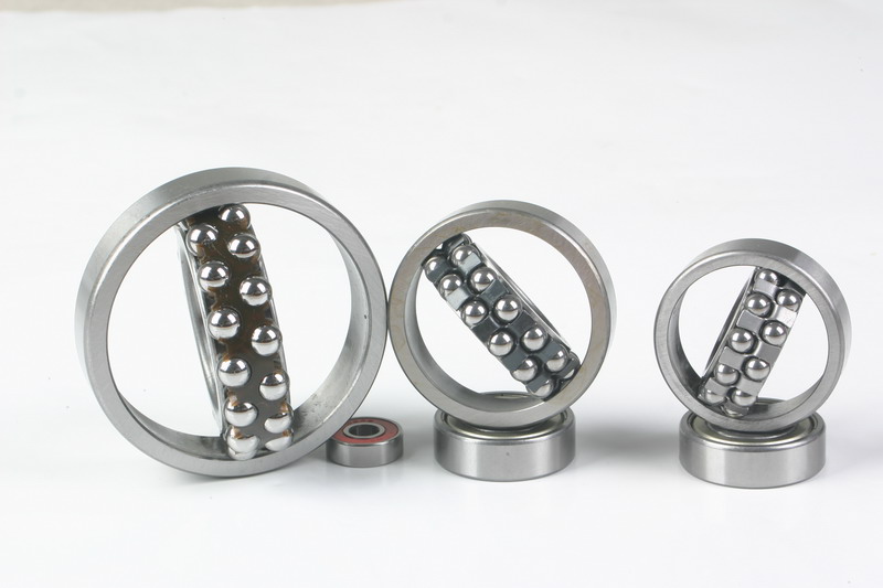 self-aligning ball bearing