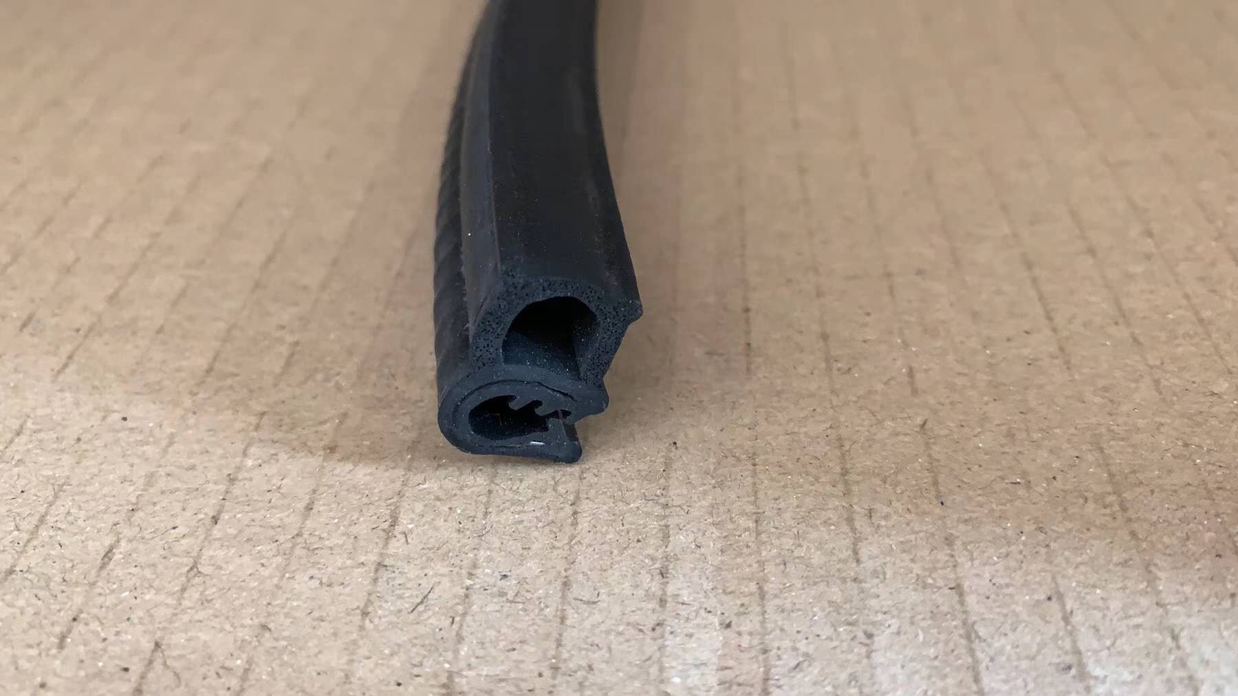 Sealing strips